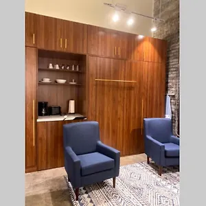 3e-cozy! Micro Minutes From Shadyside, Sleeps 1 Apartment